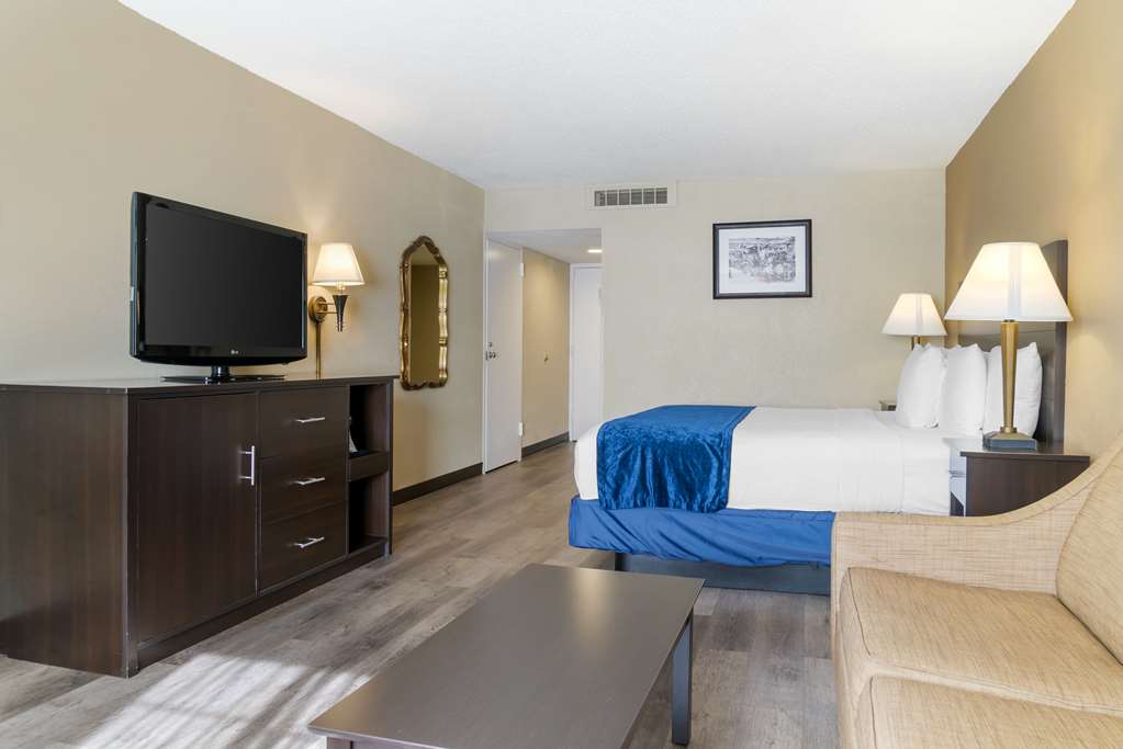 Best Western Greenfield Inn - photo 17