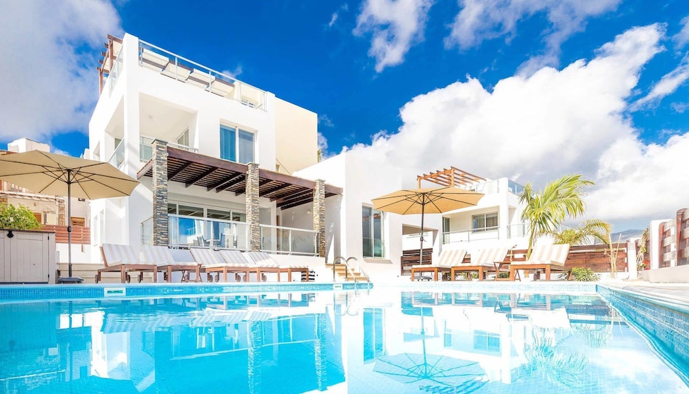 Villa Siena — 4-Star Luxury Hotel in Pegeia, Cyprus