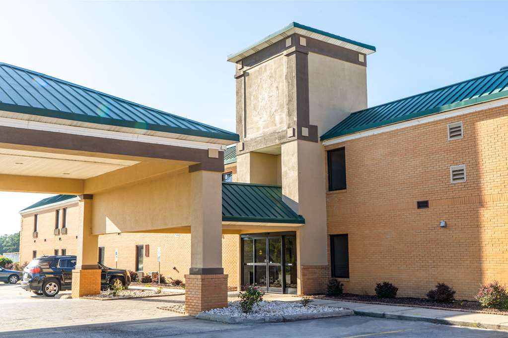 Quality Inn Whiteville North - photo 4