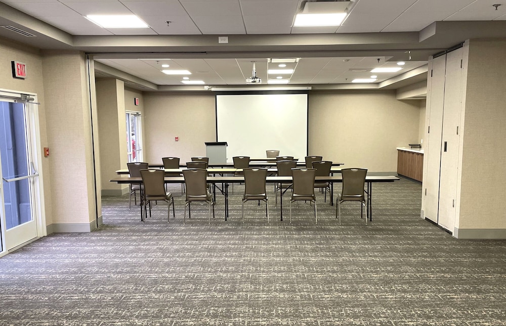 Crowne Plaza Nashville Airport by IHG - photo 56