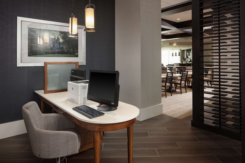 Homewood Suites by Hilton Teaneck Glenpointe - photo 41