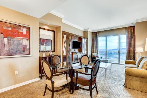 The Signature MGM Condos