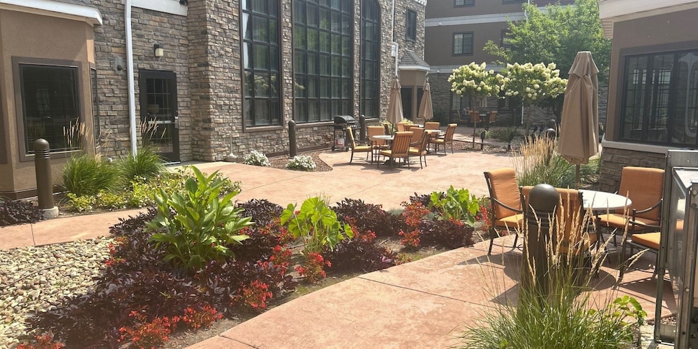 Staybridge Suites Rochester Commerce Dr NW by IHG - photo 44