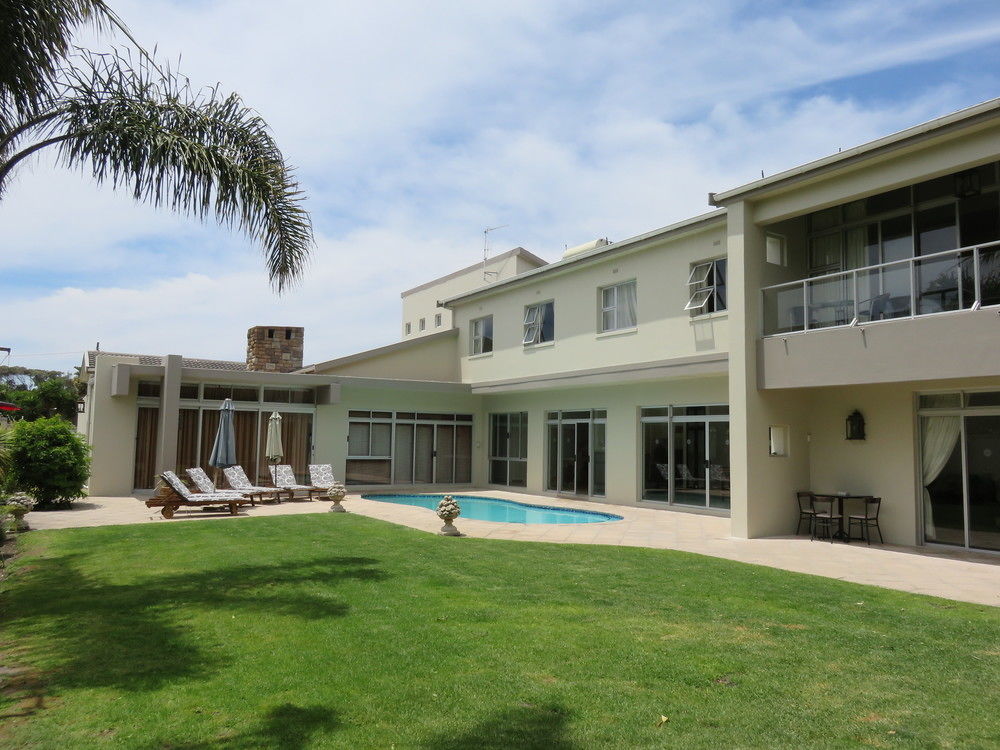 Caxton Manor B&B — 4-Star Luxury Hotel in Cape Town, South Africa