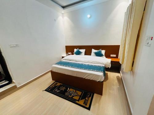 Avadh palace Hotel - last minute hotel in Ajodhya