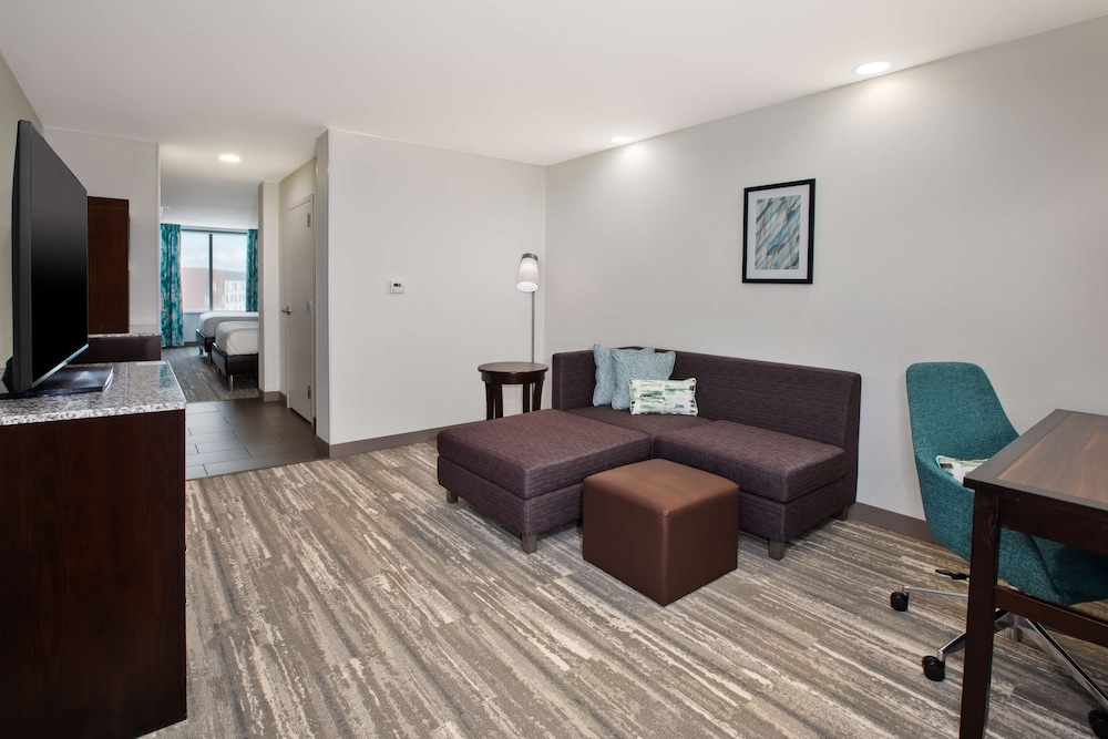 Hilton Garden Inn Benton Harbor St. Joseph - photo 9