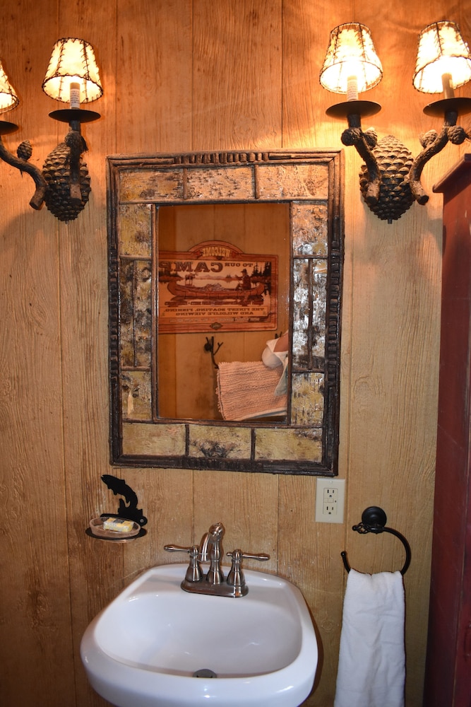 Bear Creek Lodge Cabin Resort - photo 83