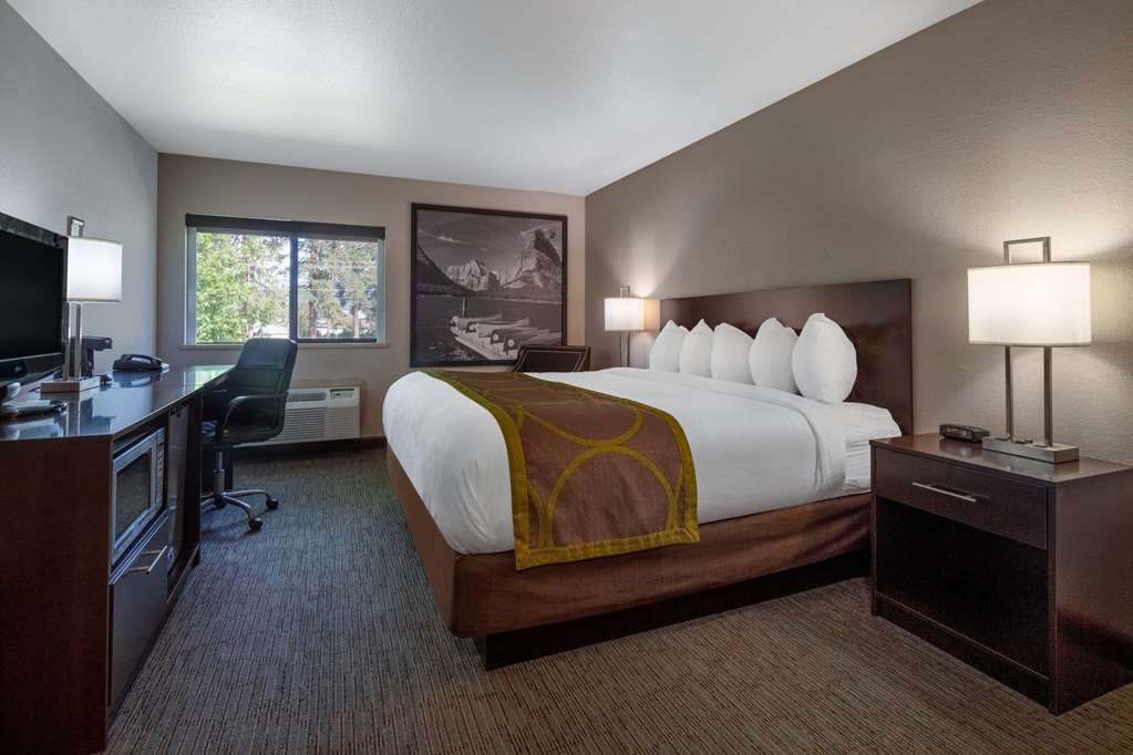 Super 8 by Wyndham St. Regis - photo 16