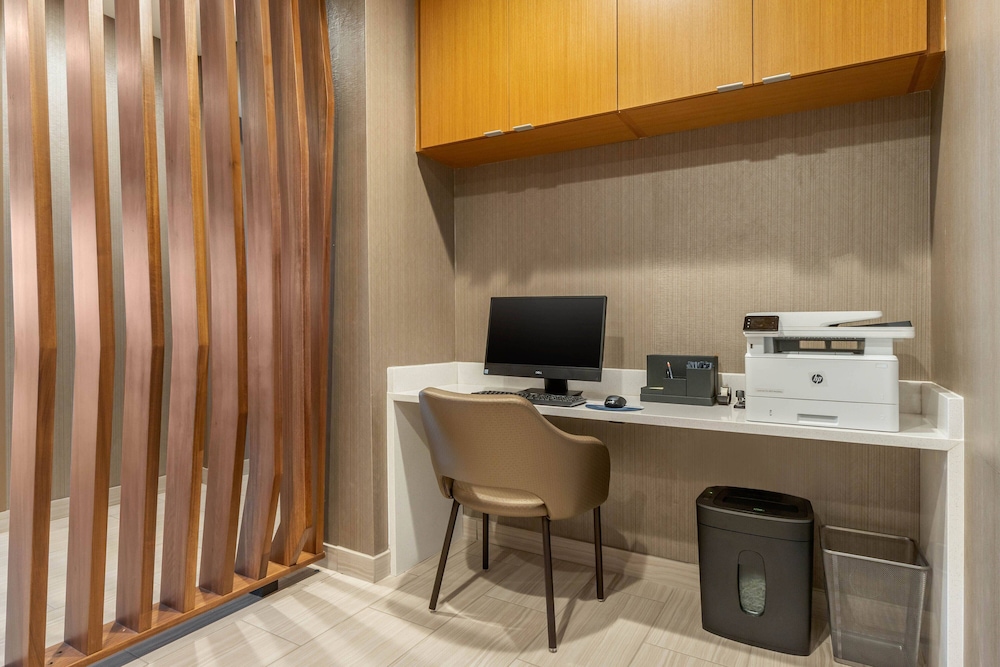 SpringHill Suites by Marriott Charlotte Southwest - photo 18