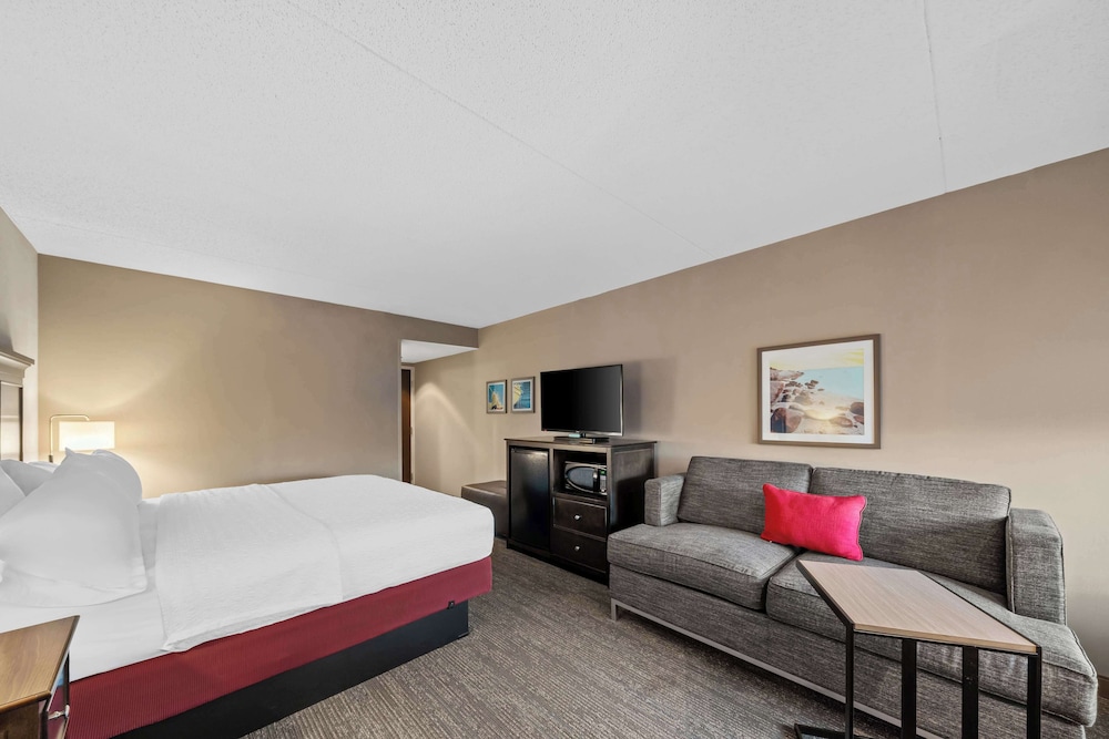 Hampton Inn by Hilton New Bedford Fairhaven - photo 30