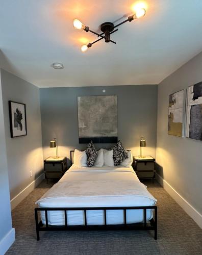 Entire Modern 7 Unit 7 Bath Boutique Inn - photo 34