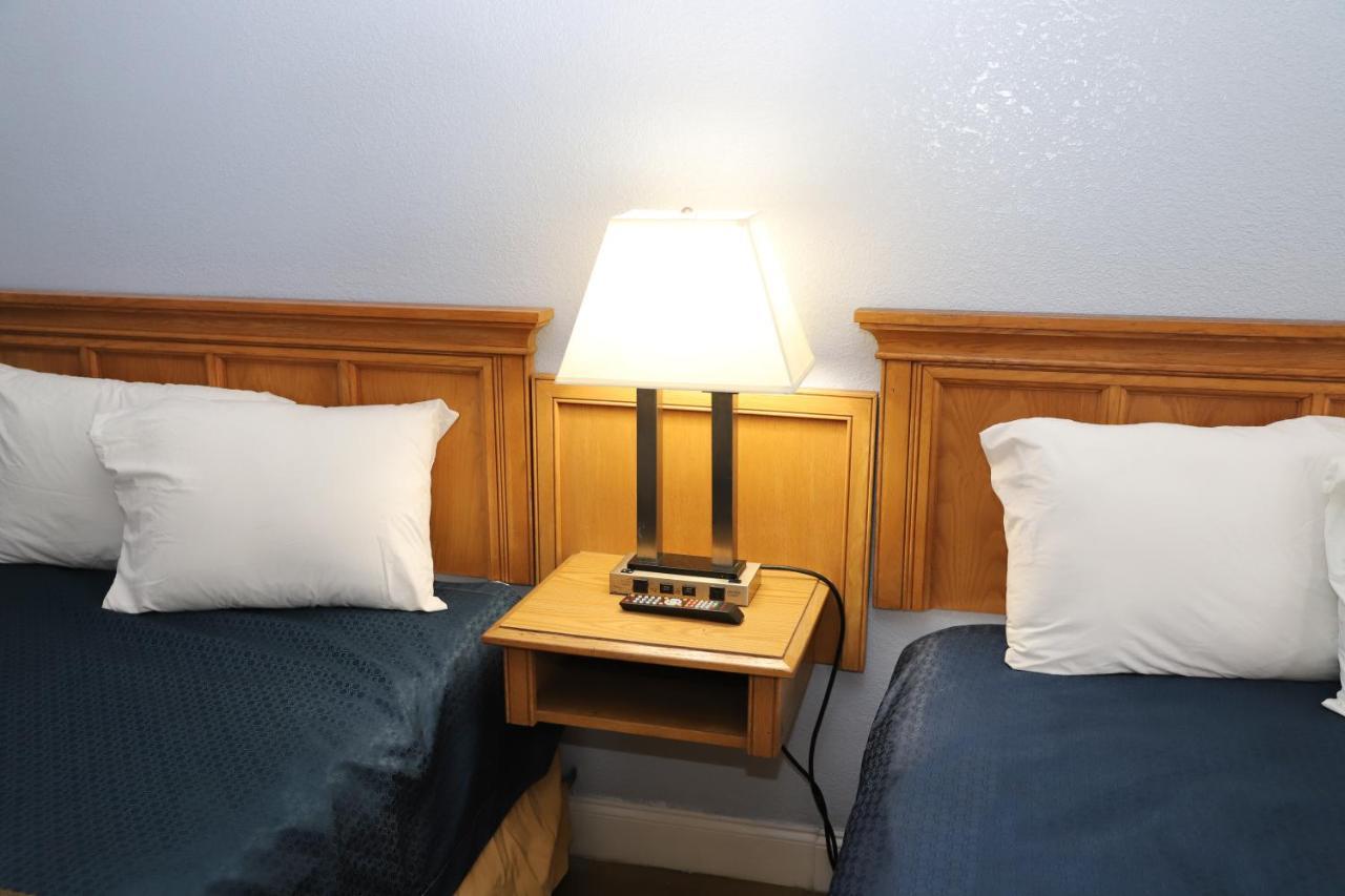 Super 8 by Wyndham Florence SC I 95 North Hwy 76 - photo 17