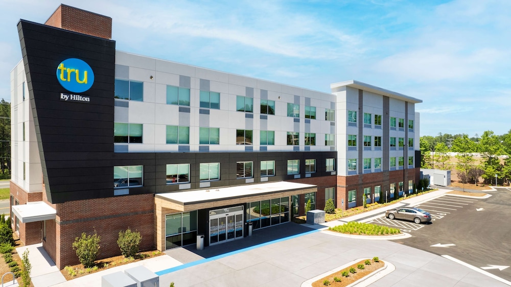Tru by Hilton Chapel Hill - featured photo