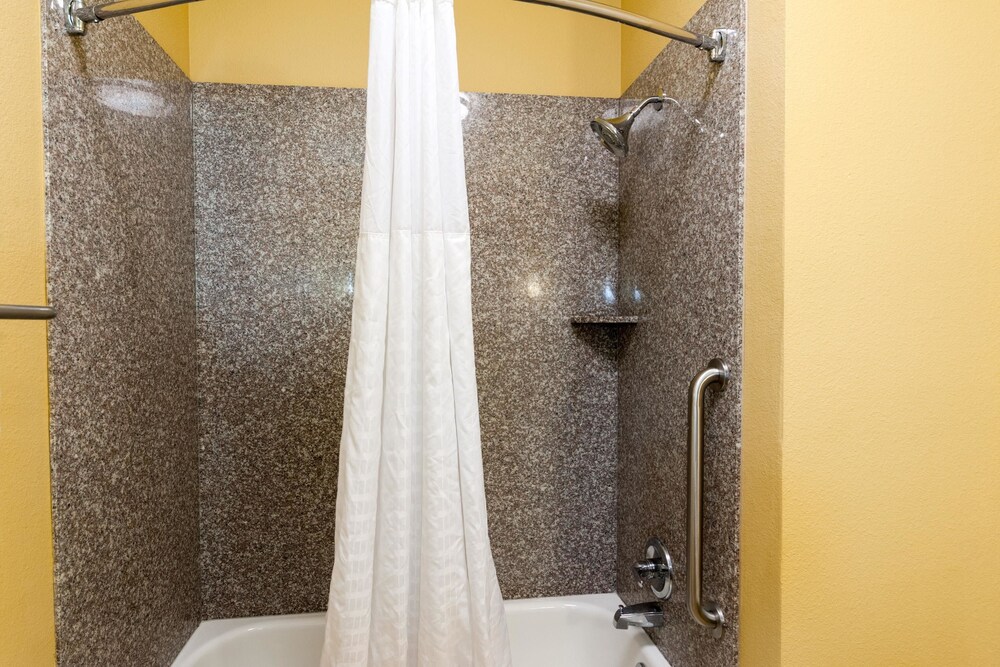 Spark by Hilton Opelousas - photo 11