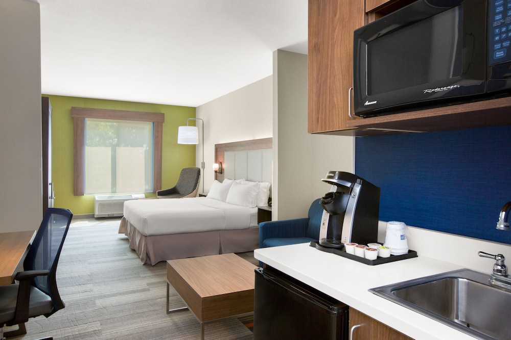 Holiday Inn Express & Suites Ontario - photo 9