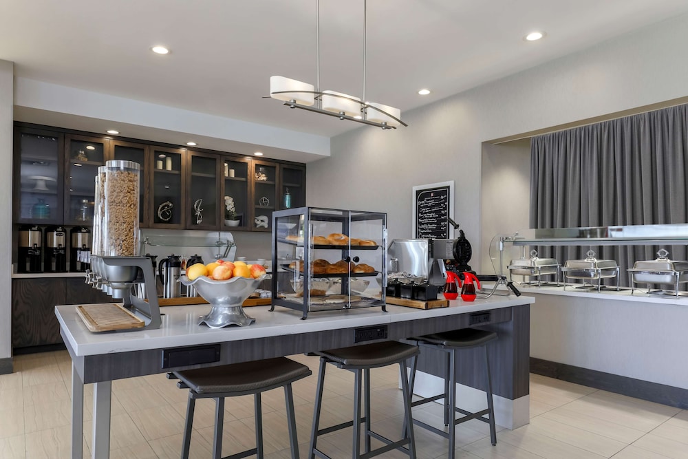 Hilton Garden Inn Ardmore - photo 16