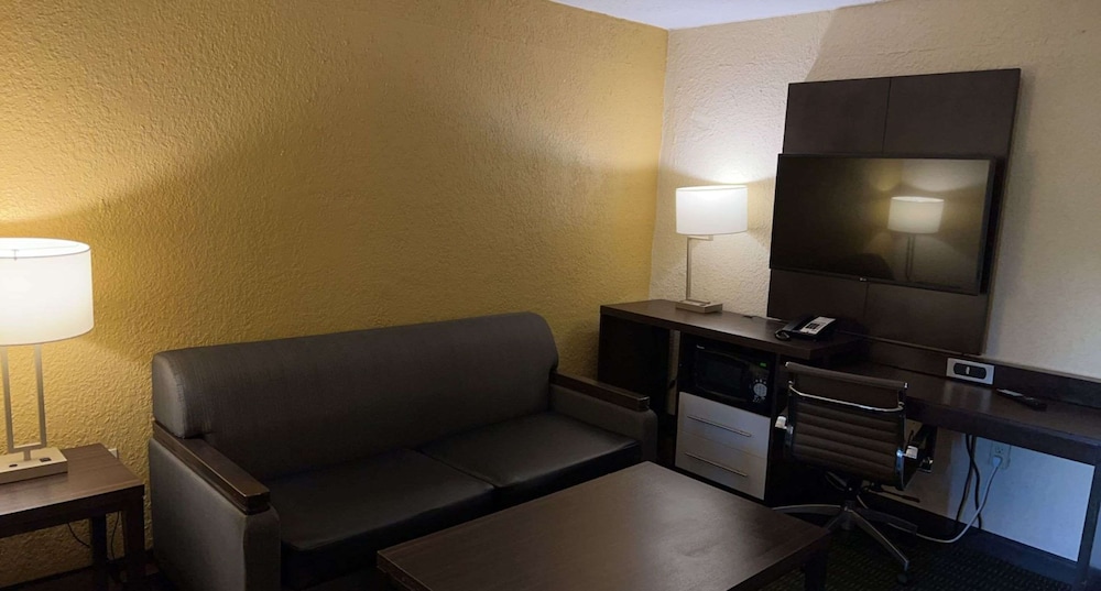 SureStay Plus Hotel by Best Western Vero Beach - photo 17