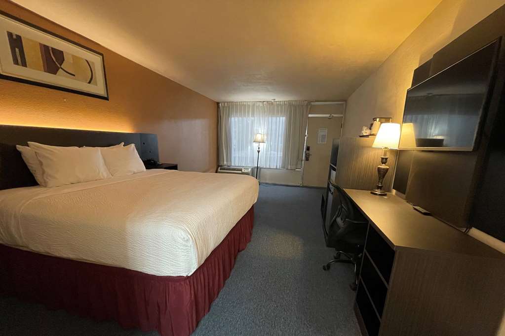 Baymont by Wyndham Stillwater - photo 9