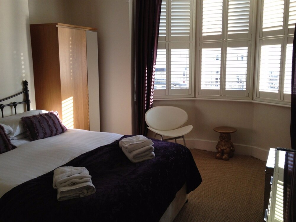 Five Brighton — Brighton — photo 4
