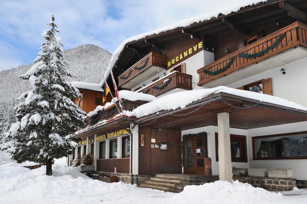 Hotel Bucaneve - carbon neutral hotel in Moena