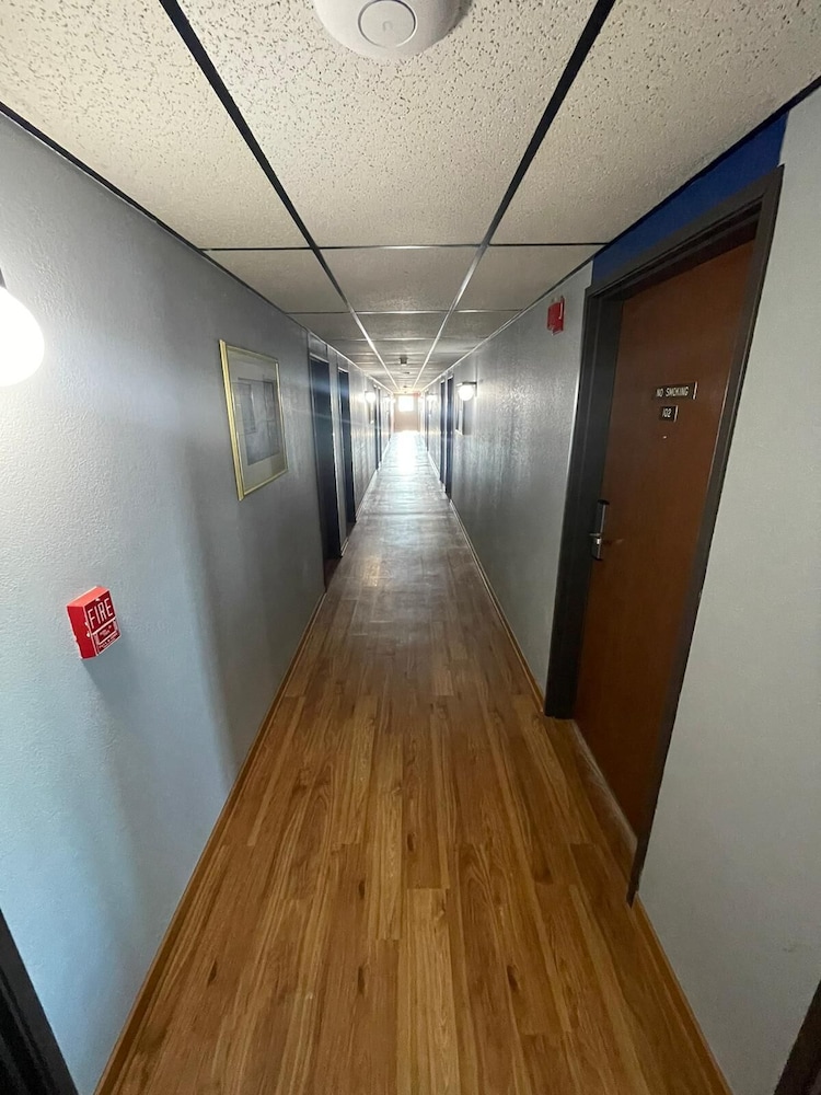 Belgium Inn & Suites - photo 22