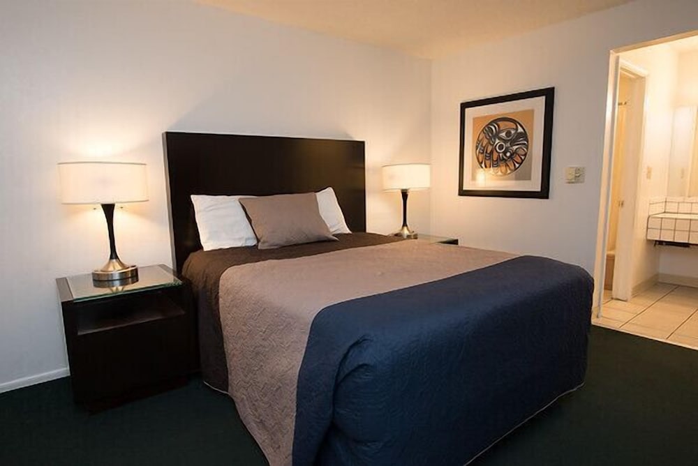 Cougar Land Motel - photo 14