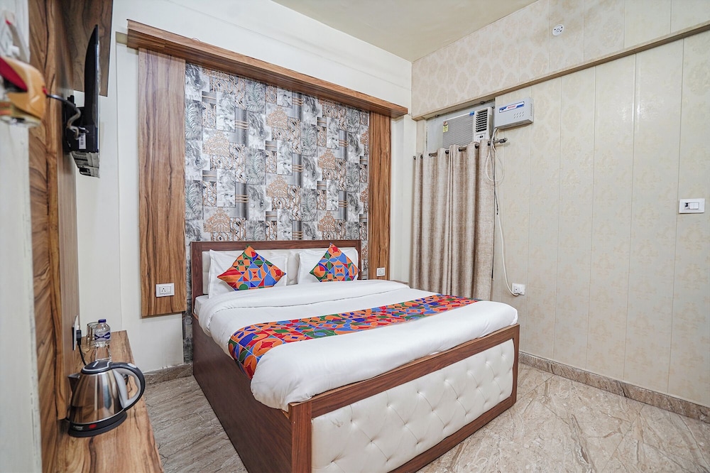 Fabhotel Triweni Palace in Allahabad, India