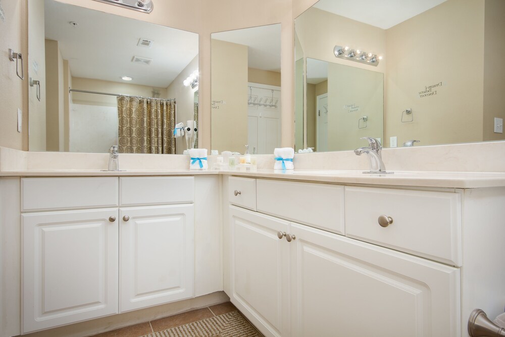 Tidewater Beach Resort 1117 Three Bedroom Condo - photo 2