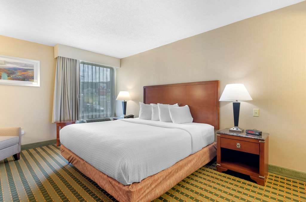 Best Western North Roanoke - photo 4