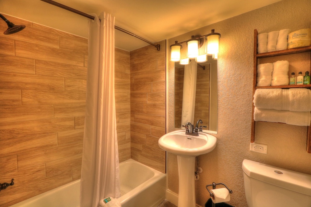 River Edge Inn - photo 36