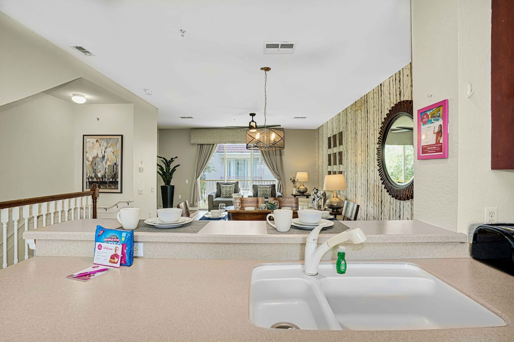 Spacious Townhome W patio & Garage Sleeps10 - photo 33