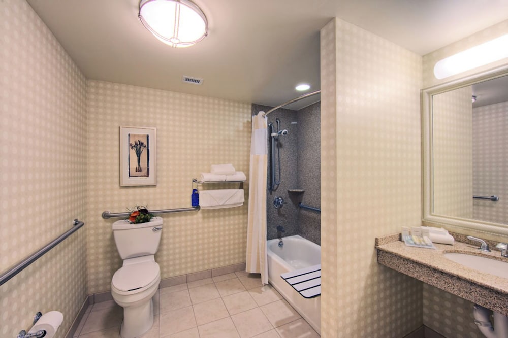 Hilton Garden Inn Laramie - photo 36