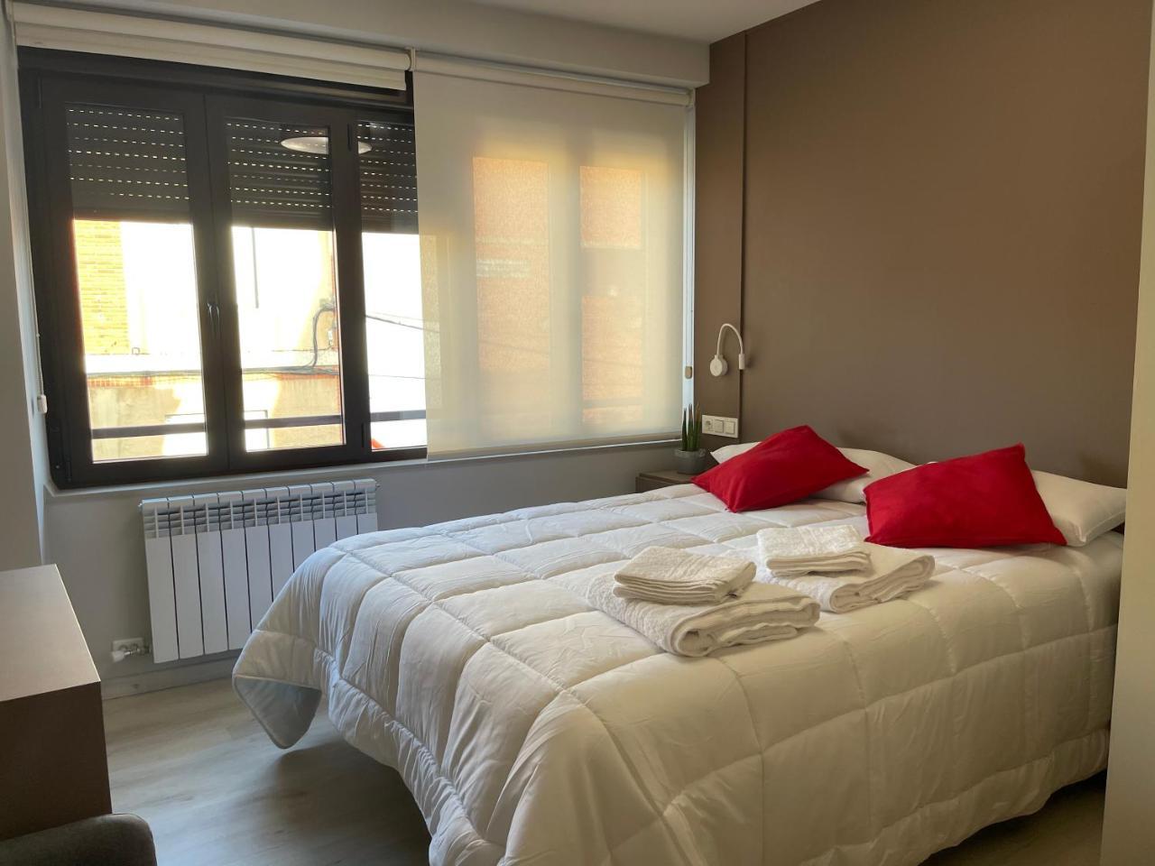Apartamentos Puertas Del Orbigo 17986934 — Carrizo De La Ribera