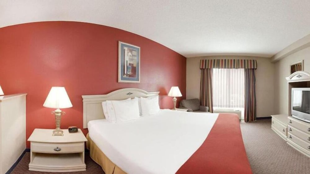 Holiday Inn Express & Suites London by IHG - photo 16