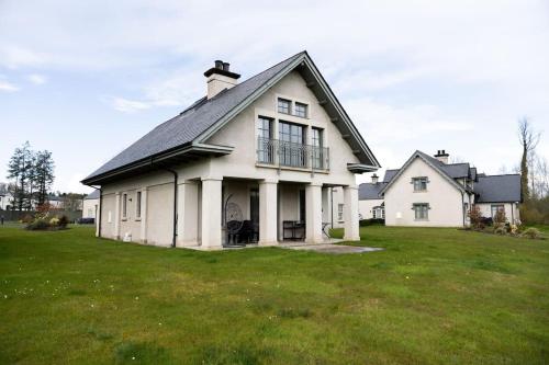 Luxury Lodge Lough Erne Resort — Enniskillen