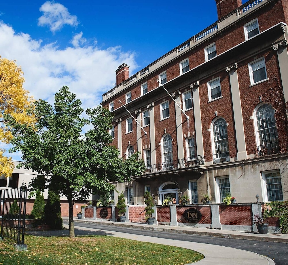 Inn On Broadway — Rochester
