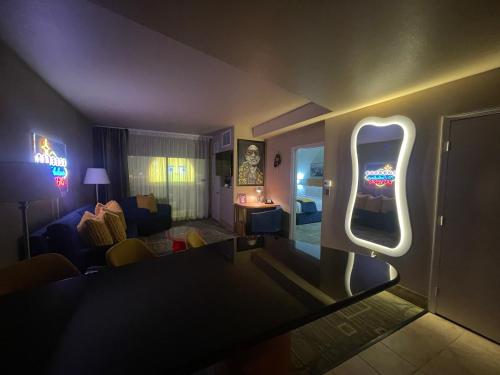 SPHERE IN 4K Vintage Vegas Condo with Sphere and Strip Views
