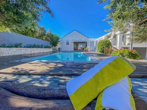 Chanteclair Re Energised 1 Bed 1 Bath in Hermanus, South Africa