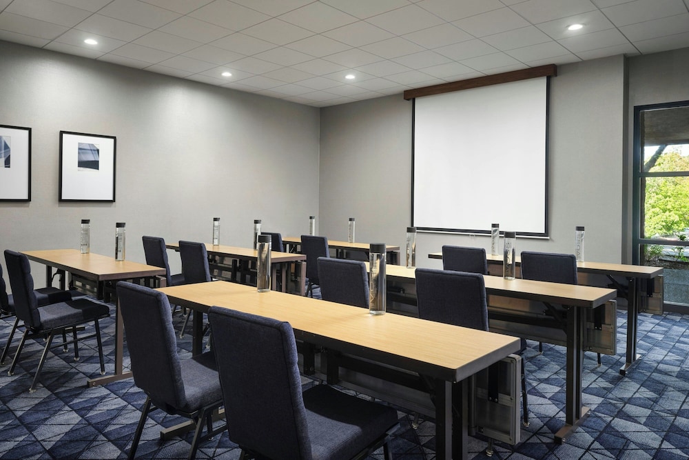 Courtyard by Marriott Santa Rosa - photo 30
