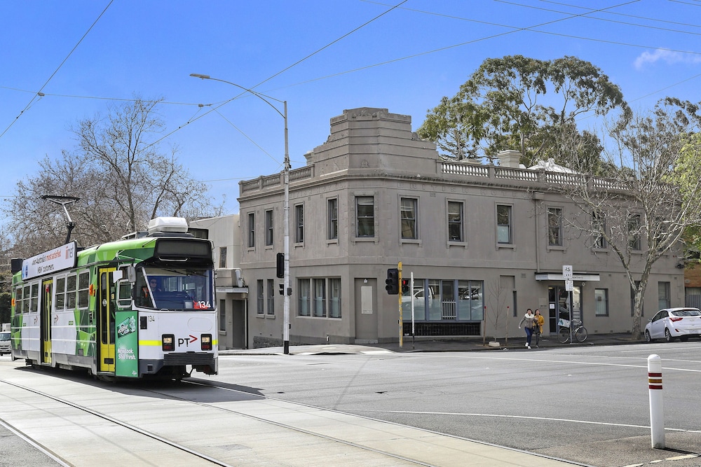 Plum North Melbourne — 4-Star Luxury Hotel in North Melbourne, Australia
