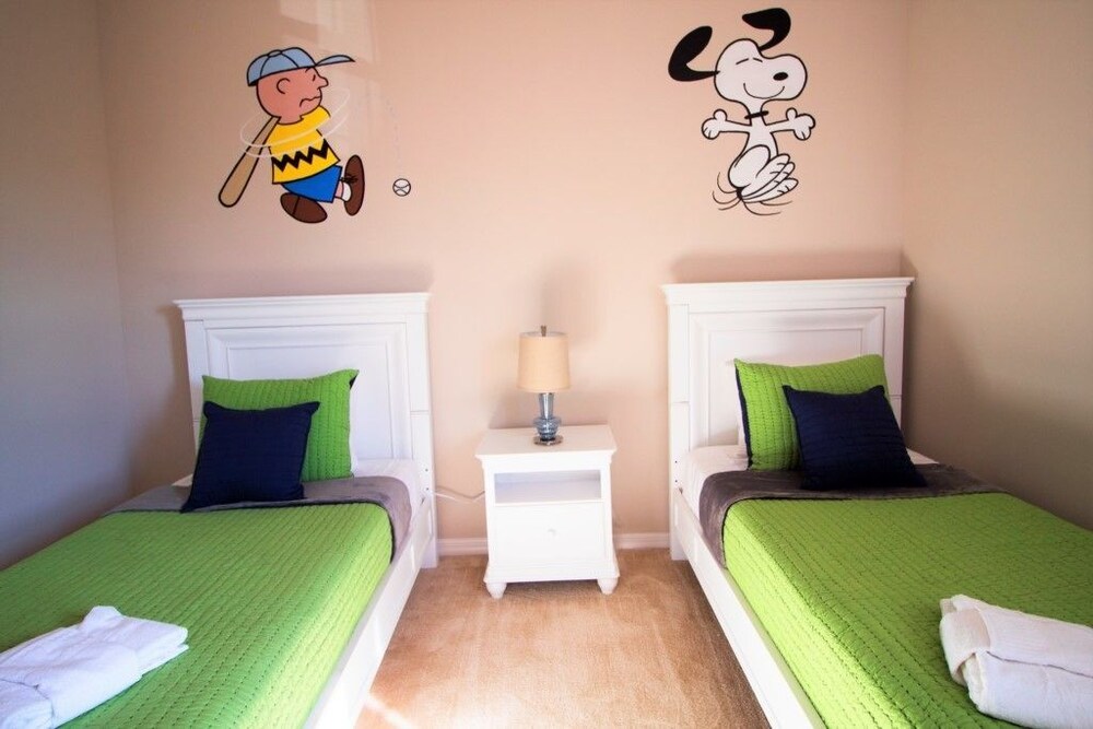 Aco Premium Nine Bedrooms With Pool - photo 15