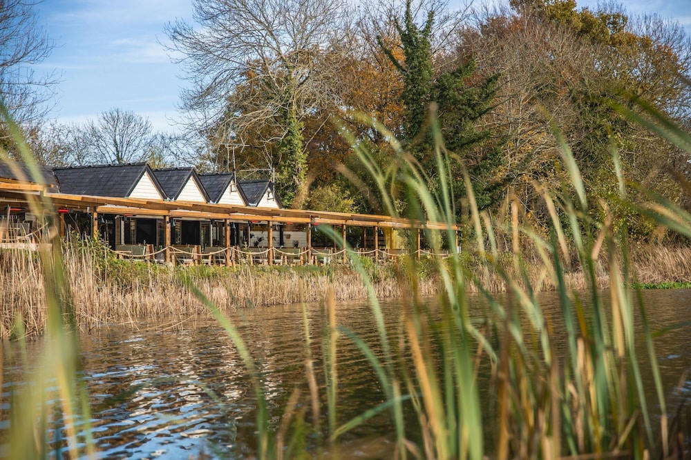 The Wiremill Sleep Boutique - carbon neutral hotel in Felbridge