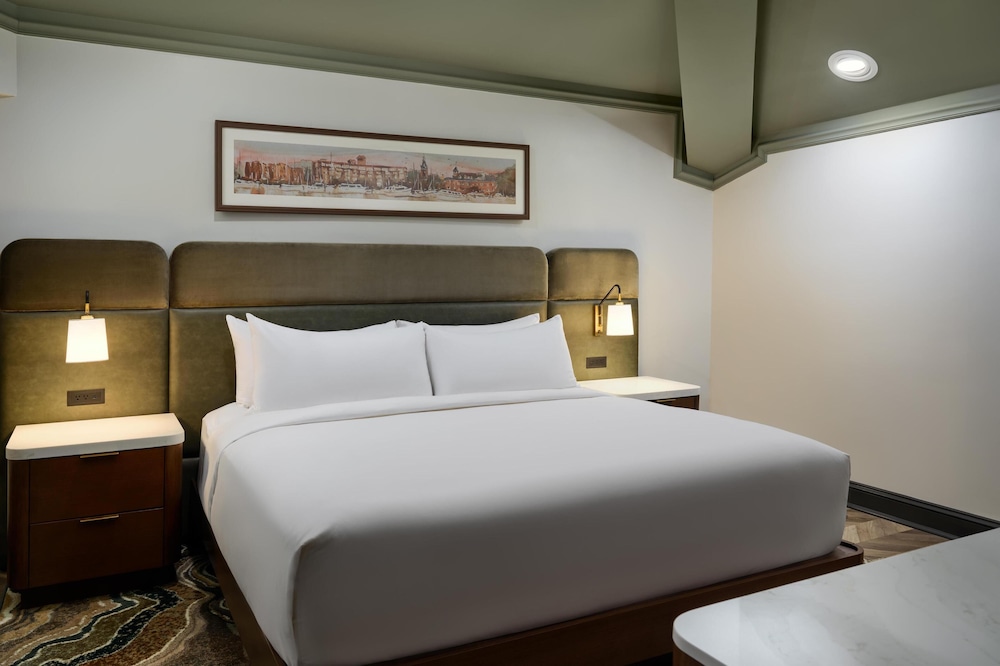 Tryon Riverfront Inn New Bern Tapestry - photo 12