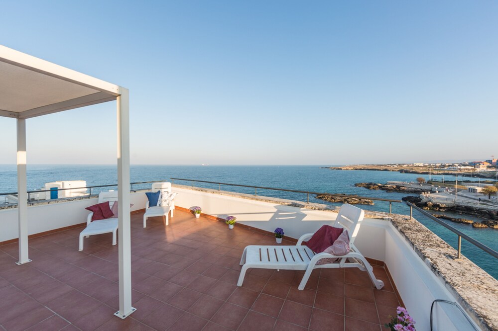 Appartamento Helios — 4-Star Luxury Hotel in Monopoli, Italy