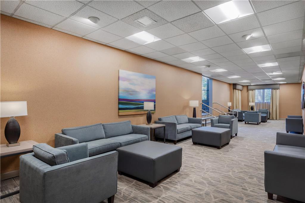 Best Western Plus Oak Harbor Hotel & Conference Center - photo 33