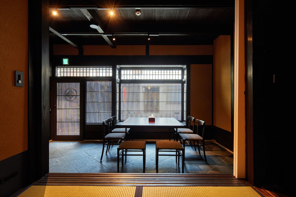 Kyoto Urushiro Wakasaya — 5-Star Luxury Hotel in Kyoto, Japan