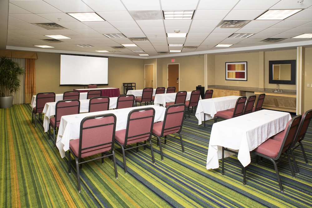 Fairfield Inn by Marriott White River Junction - photo 13