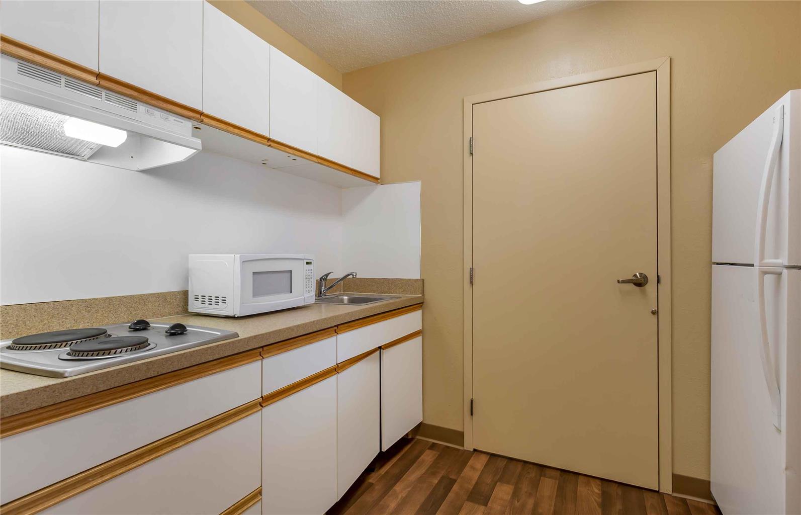 Extended Stay America Suites Orange County Cypress - photo 25
