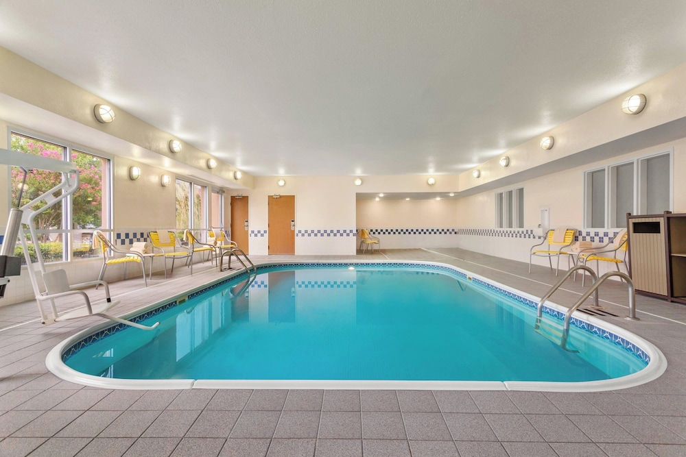 Fairfield Inn & Suites by Marriott Norman - photo 17
