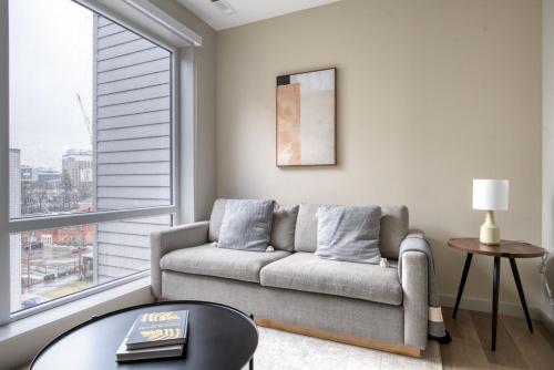 Brighton jr 1br w gym laundry on the river BOS 999 — 4-Star Luxury Hotel in Boston, United States